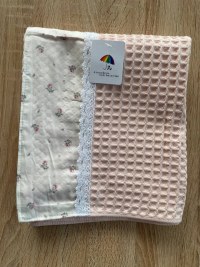 Банное полотенце розовое 70×140 см с кружевом — подарок